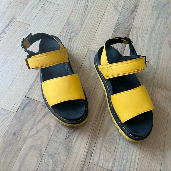 Yellow and black Dr. Martens sandals - Picture 2 of 7